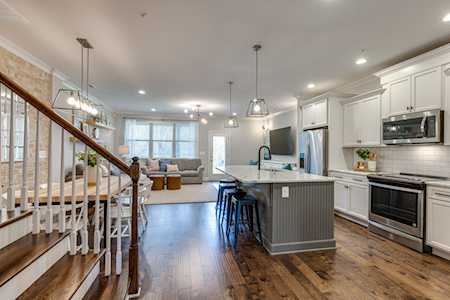 1604 Hampshire Pl Thompsons Station, TN 37179