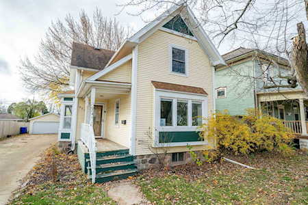 927 W Lorain St Appleton, WI 54914