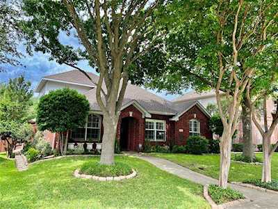 2335 Crestlake Drive Rockwall, TX 75087