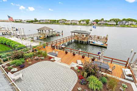 324 Mckinley Place Avon-By-The-Sea, NJ 07717