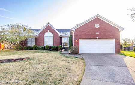 4301 Forest Bend Pl Louisville, KY 40245