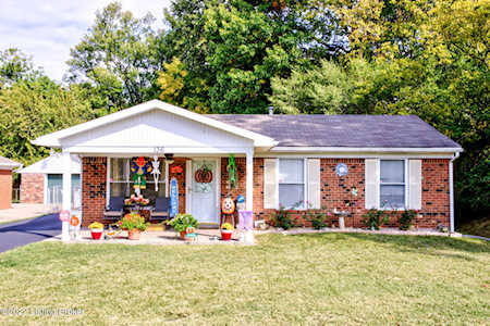 136 E Blue Jay Rd Louisville, KY 40229