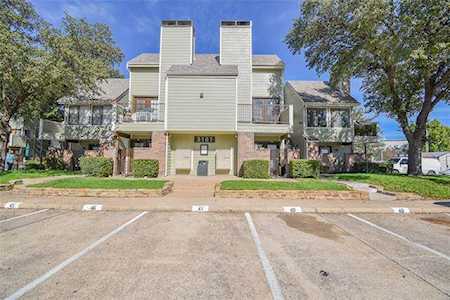 3101 Sondra Drive #208 Fort Worth, TX 76107