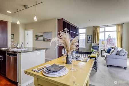 170 Harbor Square Loop NE #A303 Bainbridge Island, WA 98110