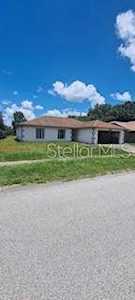 28633 Tanner Dr Zephyrhills, FL 33543
