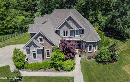 11601 Cedardale Rd Louisville, KY 40223