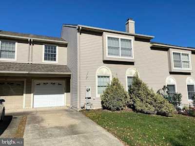 52 Shady Brooke Ln Swedesboro, NJ 08085