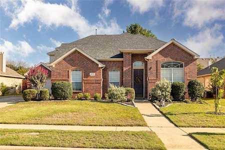 1011 Tanglewood Drive Mansfield, TX 76063