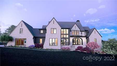 2000 Forest Dr E Charlotte, NC 28211