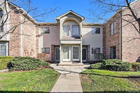 42672 Lilley Pointe Dr Canton Twp, MI 48187