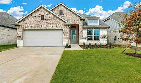 1238 Stagecoach Trail Justin, TX 76247