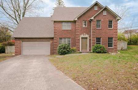104 Stuart Ct Nicholasville, KY 40356