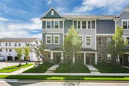 455 Jenny Way #82 Brighton, MI 48116