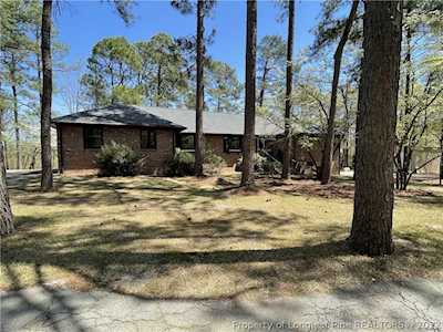 1235 E Hedgelawn Way Southern Pines, NC 28387