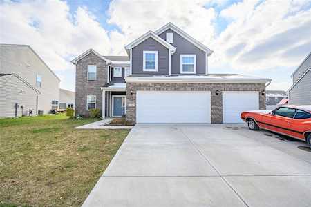 1582 Woodside Circle Franklin, IN 46131