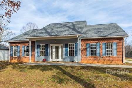 1015 Secretariat Ln Salisbury, NC 28144