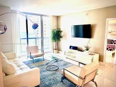 485 Brickell Ave #4301 Miami, FL 33131
