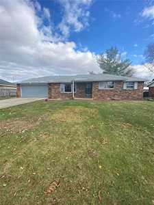 6908 Jackson St Anderson, IN 46013