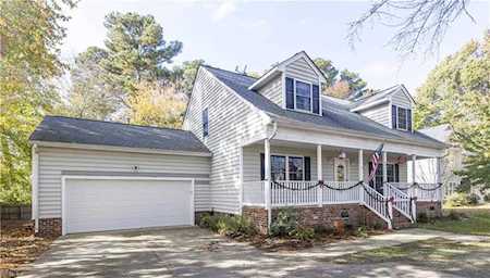 14 Woodpath Ln Hampton, VA 23666