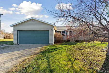 5891 Campbell Corners Dr Oceola Twp, MI 48855