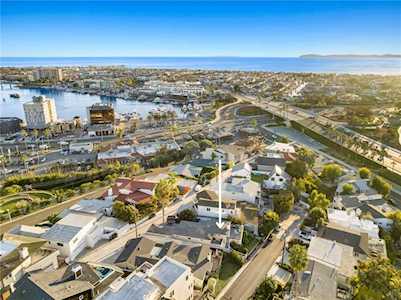 226 La Jolla Dr Newport Beach, CA 92663
