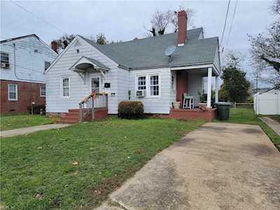 843 20th St Newport News, VA 23607