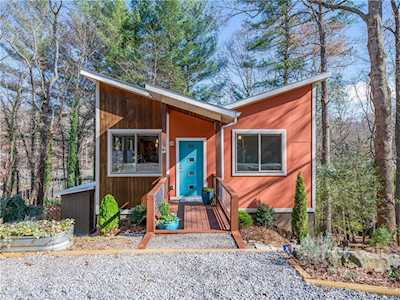 65 Honeysuckle Ln Asheville, NC 28806