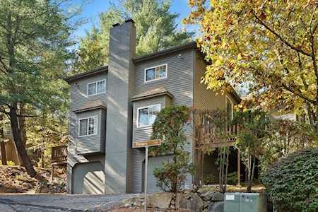 50 Voyagers Ln #50 Ashland, MA 01721