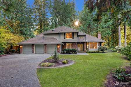 21011 NE 33rd Place Sammamish, WA 98074