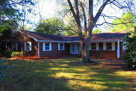 2040 Queenswood Dr Tallahassee, FL 32303