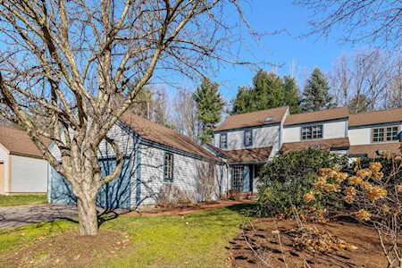 11 Wildwood Rd Laconia, NH 03246