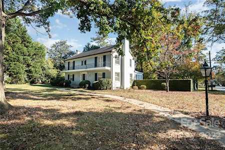 1235 S Wendover Rd Charlotte, NC 28211