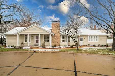 2367 Green Circle Ct Chesterfield, MO 63017