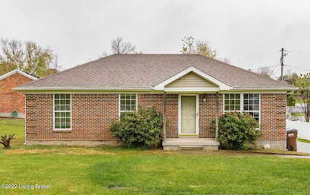 16 Darlene St Eminence, KY 40019