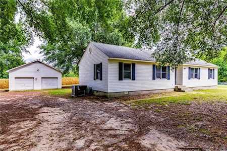 9139 Kellos Mill Rd Wakefield, VA 23888