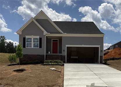 2404 Bellflower Ct Toano, VA 23168