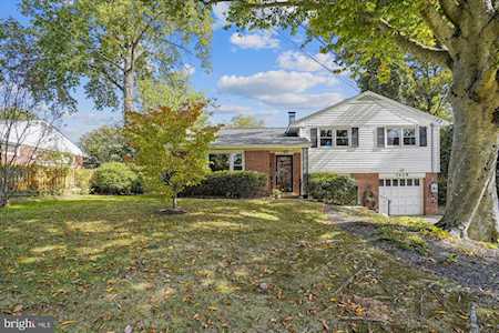 7428 Dickenson St Springfield, VA 22150