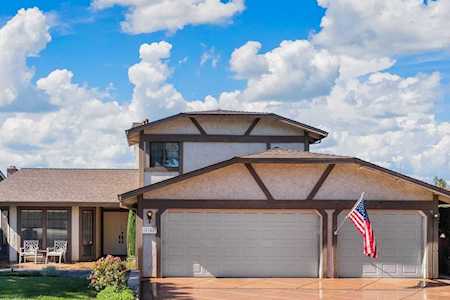 5945 Camray Circle Carmichael, CA 95608