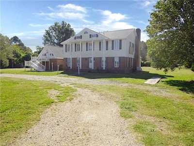 1005 Land of Promise Rd Chesapeake, VA 23322
