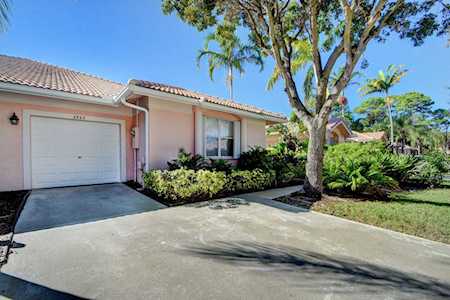 2520 N Coral Trace Circle Delray Beach, FL 33445