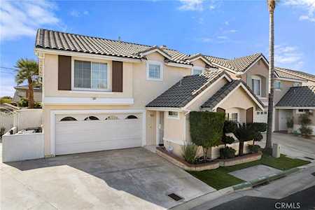 220 S Linhaven Circle Anaheim, CA 92804