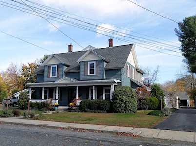 48 Hecla St Uxbridge, MA 01569