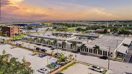 2001 E 2nd Ave #37 Tampa, FL 33605