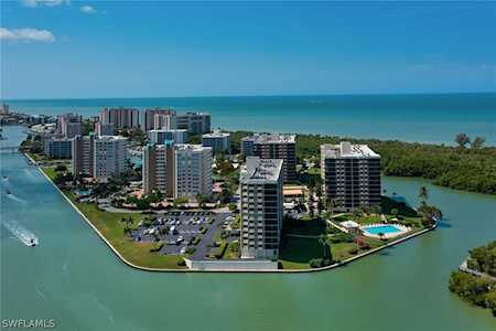 15 Bluebill Ave #1105 Naples, FL 34108
