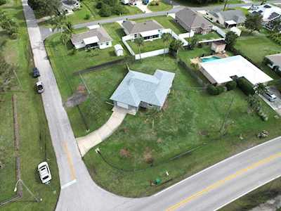 1054 Barber St Sebastian, FL 32958