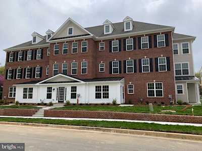 407 Lenape Way #M90 Claymont, DE 19703