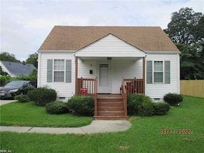 7 Rebel St Hampton, VA 23669