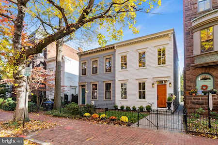 17 9th St NE Washington, DC 20002
