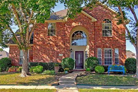 6401 Maple Drive The Colony, TX 75056