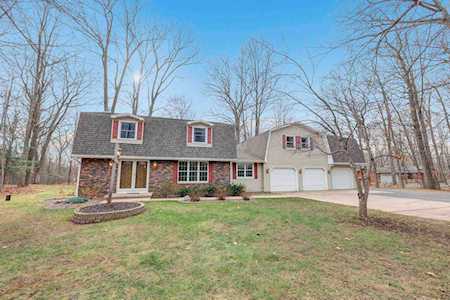 719 Winding Trl Oneida, WI 54155